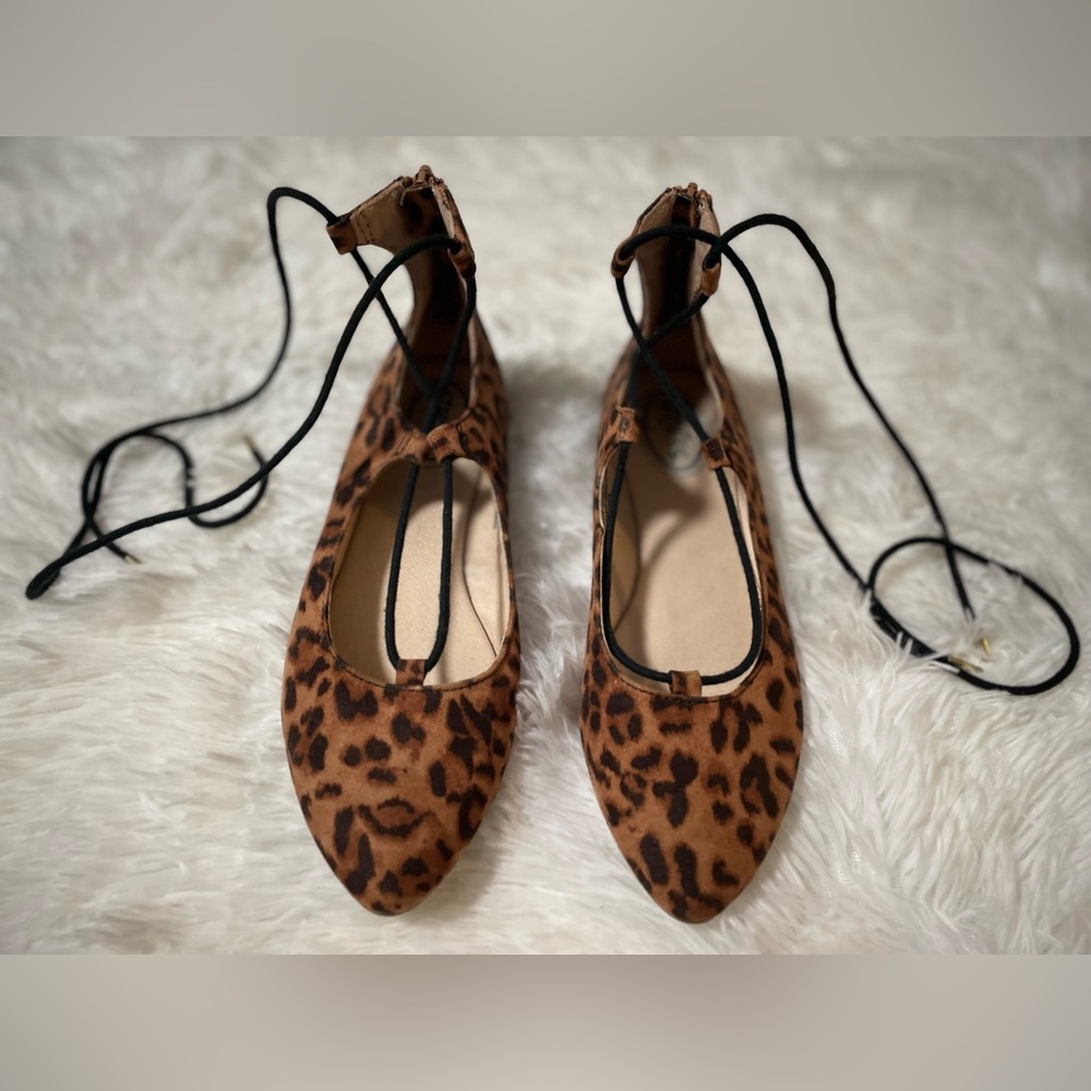Stevies Girls 4 Ballet Flats Shoes Pointed Toe Cheetah Print Lace Tie Up Brown
